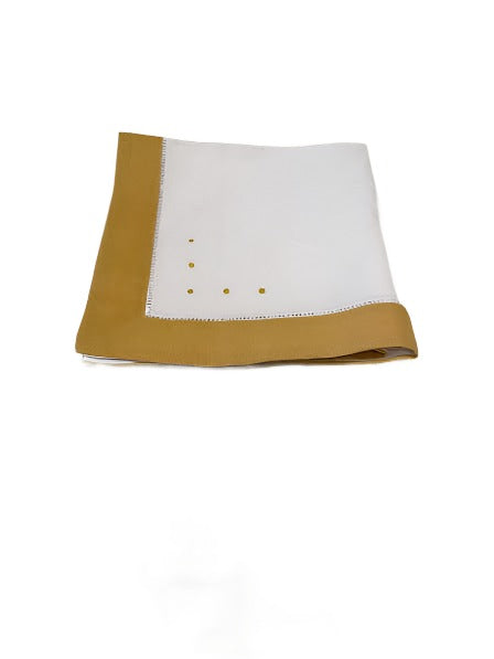 Boutross Gold Dot Embd. 20x20 Napkins