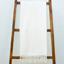 Alashan Classic Cashmere/Wool Throw - White