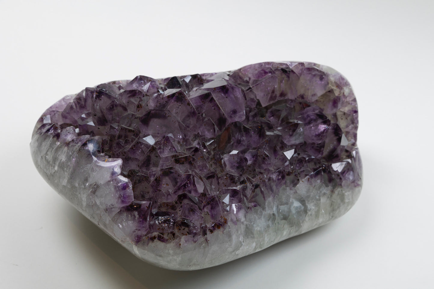 ONE AMETHYST QUARTZ OBJECT